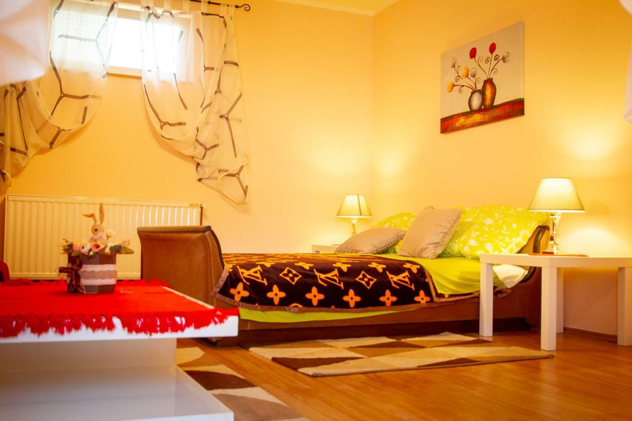 Ferienwohnung Casa Simon 2 Subotica Exterior foto